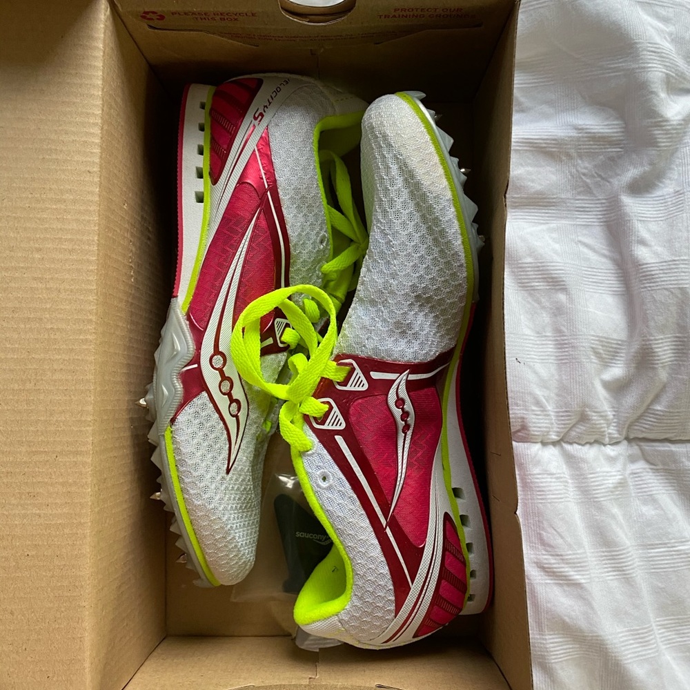 Saucony track spikes